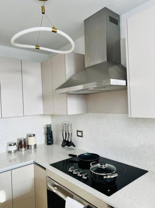 Apartamento 2 Habitaciones, Edificio Airali, Zona 10, Miradolo Ville de Guatemala Extérieur photo