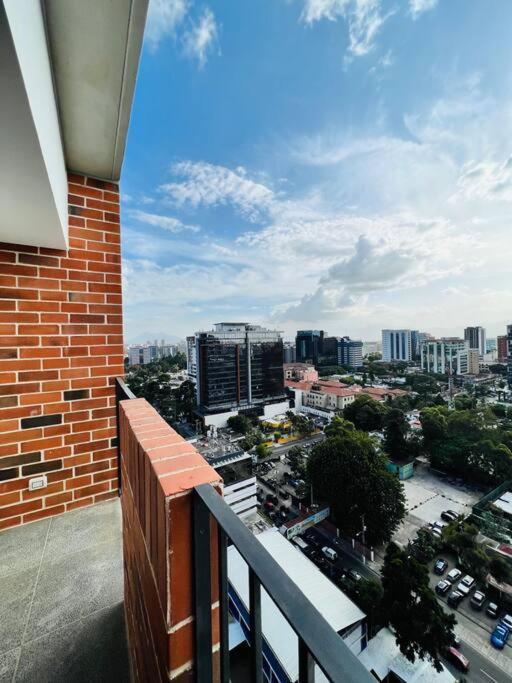 Apartamento 2 Habitaciones, Edificio Airali, Zona 10, Miradolo Ville de Guatemala Extérieur photo